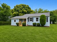 Building Photo - Newly Renovated 3 Bedroom Ranch Home