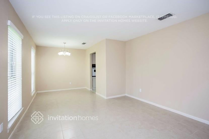 Building Photo - 745 Academy Ln