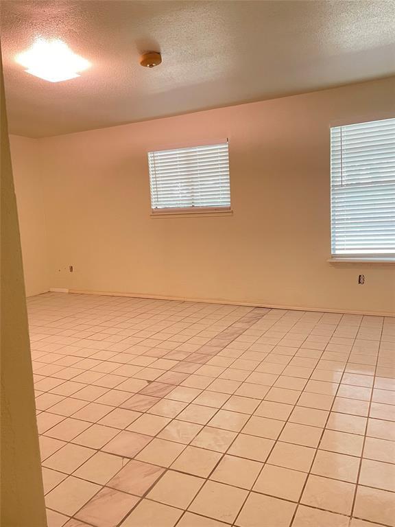 Building Photo - 15906 Nutcracker Ct