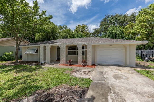 Primary Photo - Exceptional 3/2/1 In Port Richey