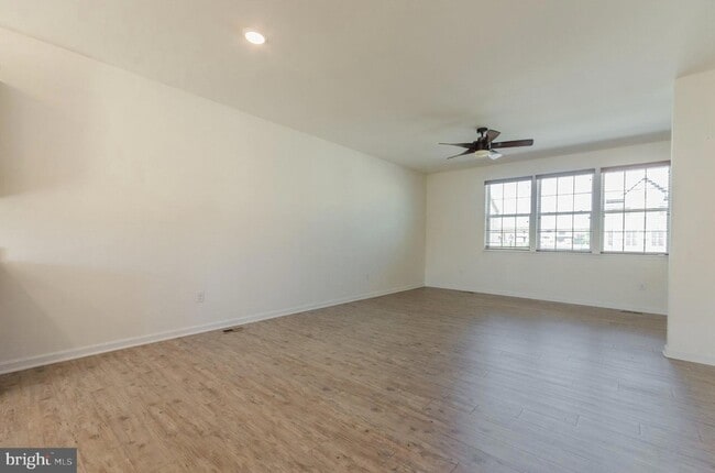 Building Photo - 172 Drexel Ct