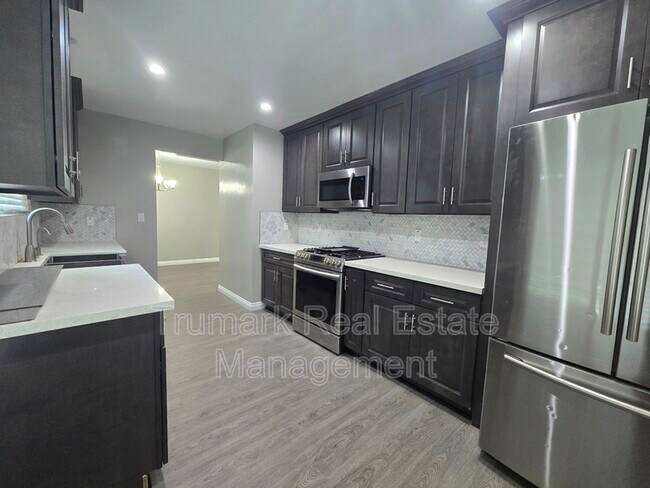 Building Photo - 1303 N Brand Blvd