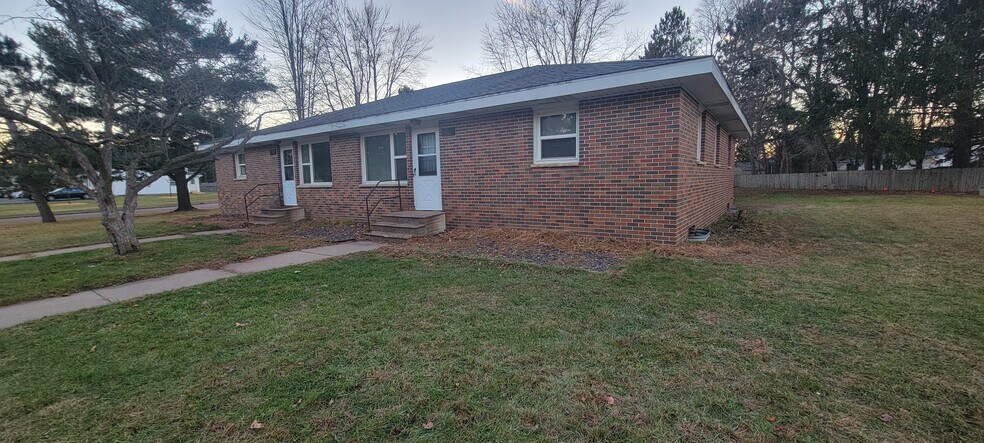 Building Photo - 3374 Stein Blvd