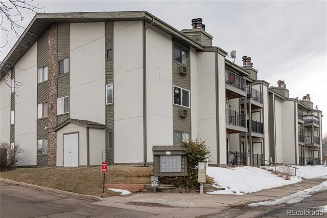 Building Photo - 2280 S Oswego Way