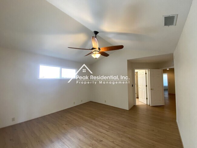 Building Photo - Spacious 3bd/2ba Auburn Home With Bonus Ro...