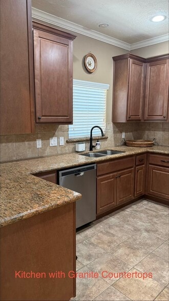 Building Photo - 4014 Waterford Ln