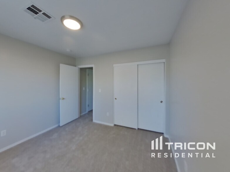 Building Photo - 6225 Grizzly Gorge St