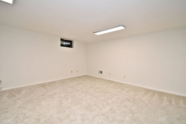 Building Photo - 3BR Townhome (Tapestry) with COUNCIL ROCK ...
