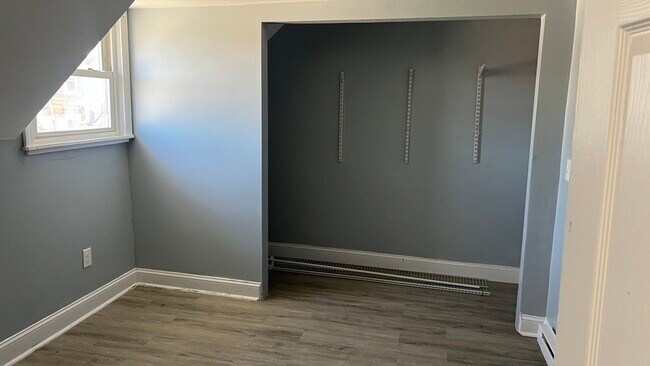 Building Photo - 2 Benefit St