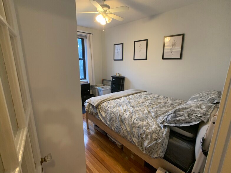 Building Photo - 185 Chestnut Hill Ave