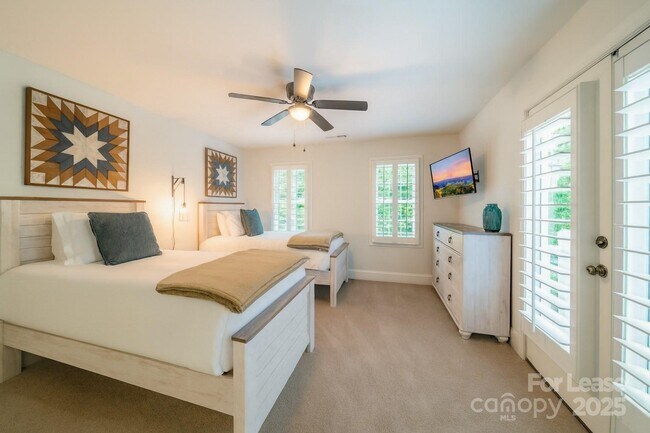 Building Photo - 3115 High Ridge Rd