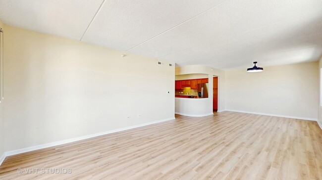 Building Photo - 750 Pearson St