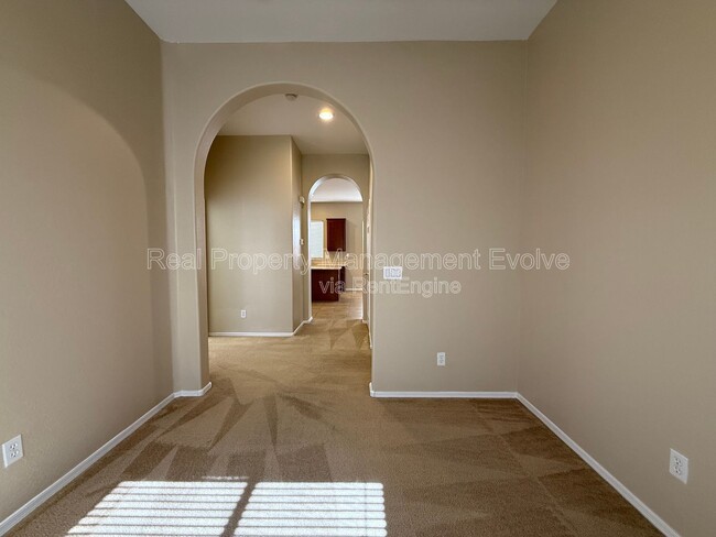 Building Photo - 16825 S 30th Ave