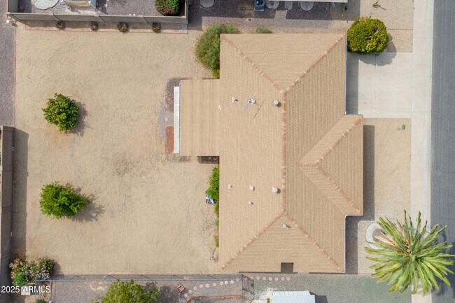 Building Photo - 10301 W Charter Oak Dr