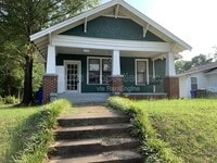 Building Photo - 713 Meridian St