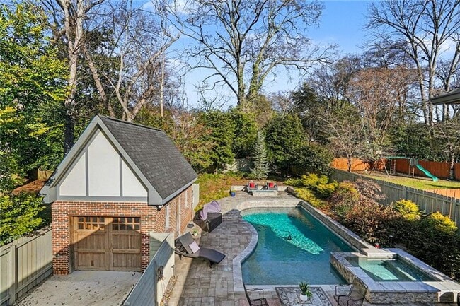 Building Photo - 39 Alden Ave NW