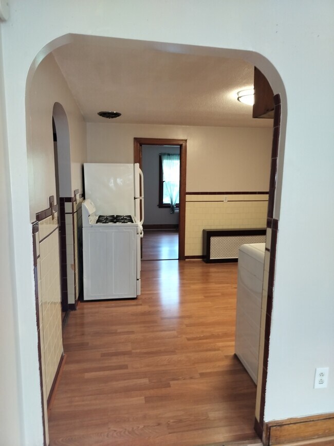 Building Photo - 126 Fanning St