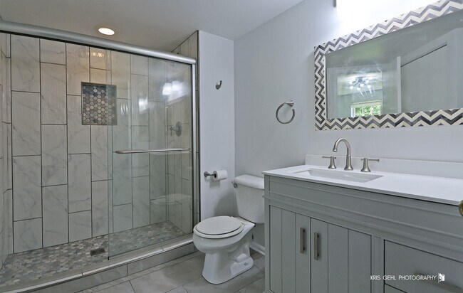 Building Photo - 211 Dogwood Ct