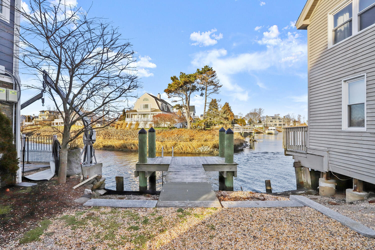 boat dock inclused - 2149 Fairfield Beach Rd