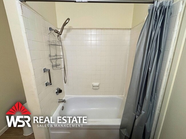 Building Photo - Charming upgraded condo in Upland!