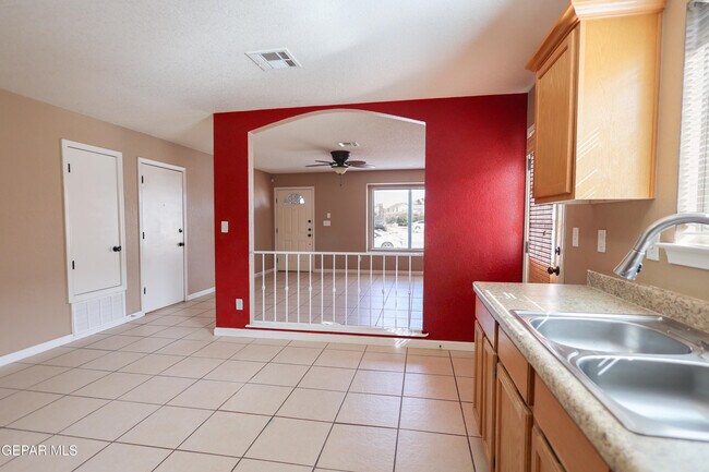 Building Photo - 4609 Joseph Rodriguez Dr