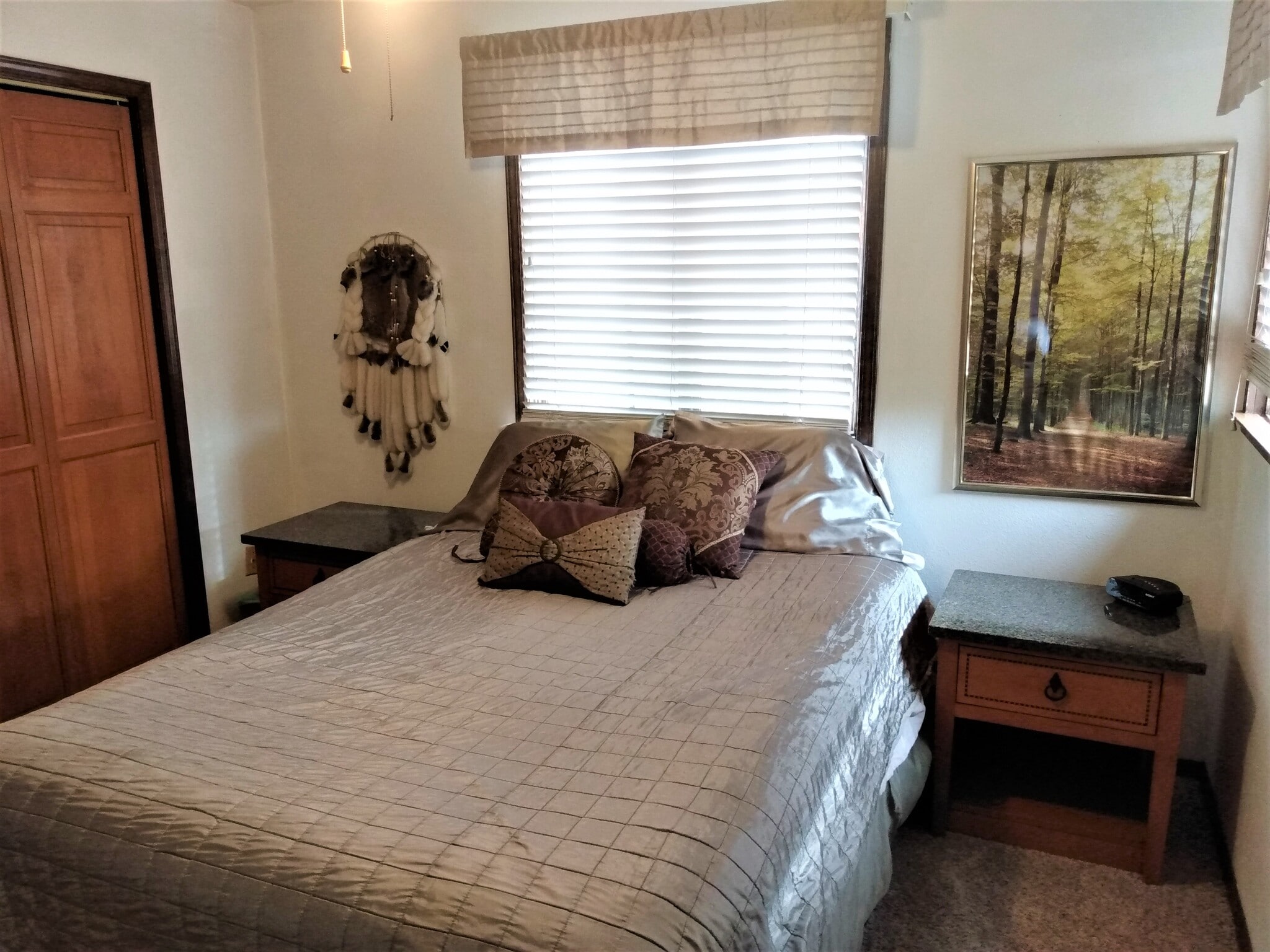 Back bedroom - large cloaset - 508 N Bermont St