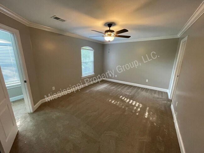 Building Photo - 3BR/3BA For Rent