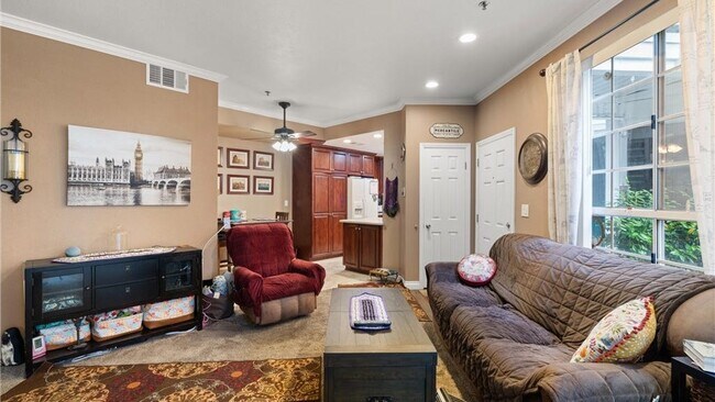 Building Photo - 10371 Garden Grove Blvd