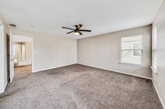 Building Photo - 1686 Buckingham Dr