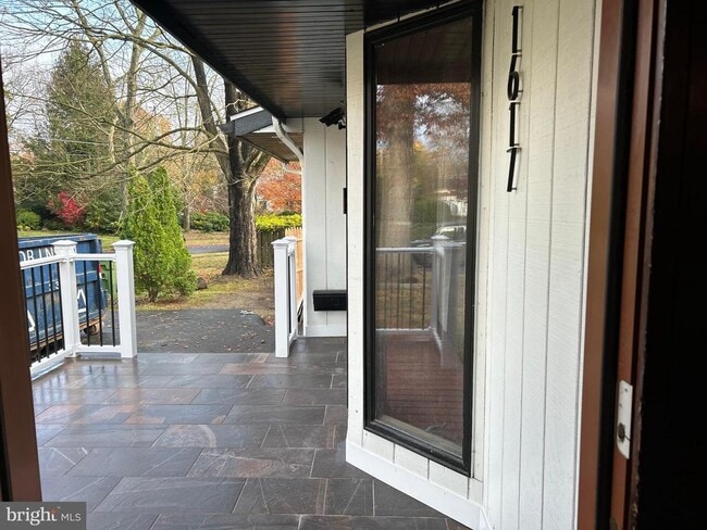 Building Photo - 1617 Bryant Rd