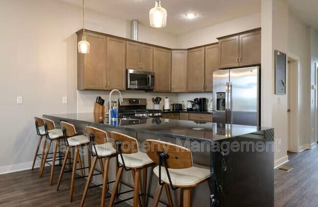 Building Photo - 630 N 46th St