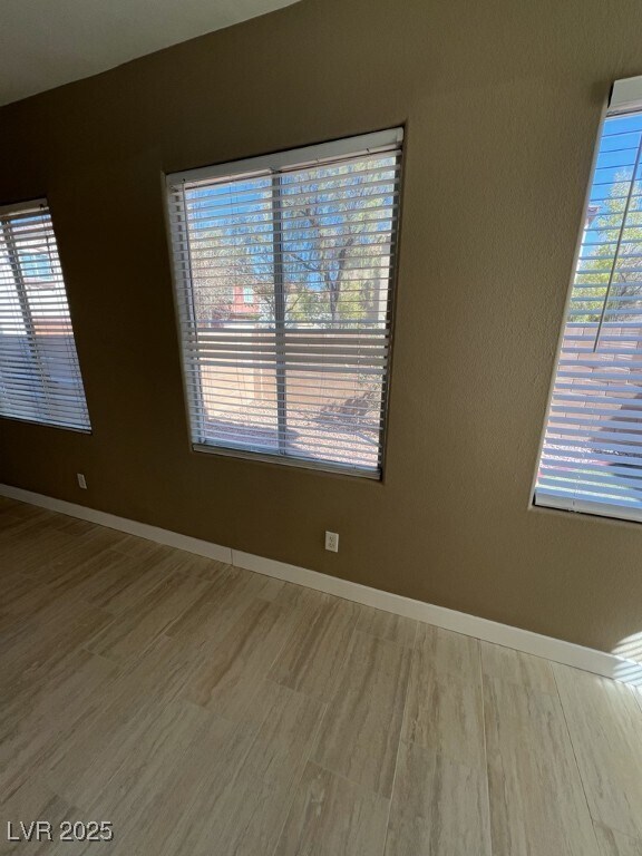 Building Photo - 733 Easter Lily Pl