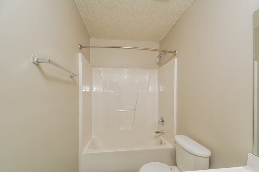 Building Photo - 3626 Enduring Freedom Dr