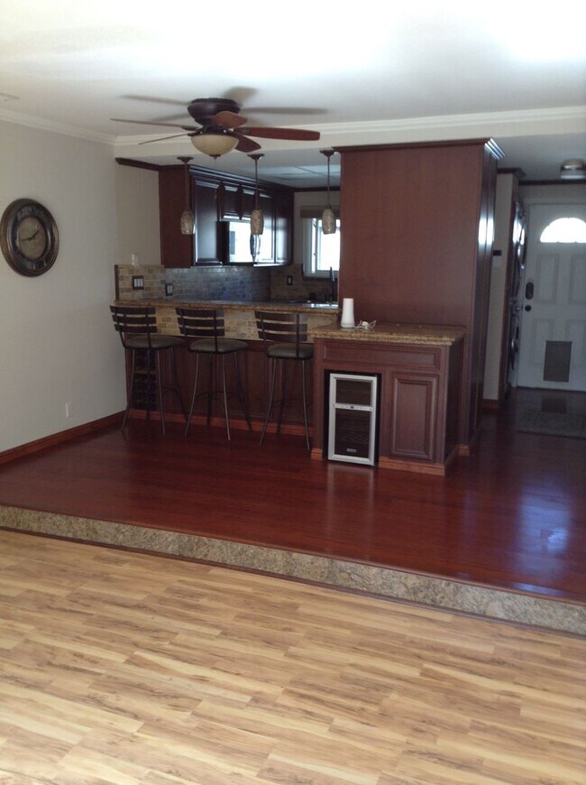 Building Photo - Stunning Townhouse on Mission Boulevard of Fremont