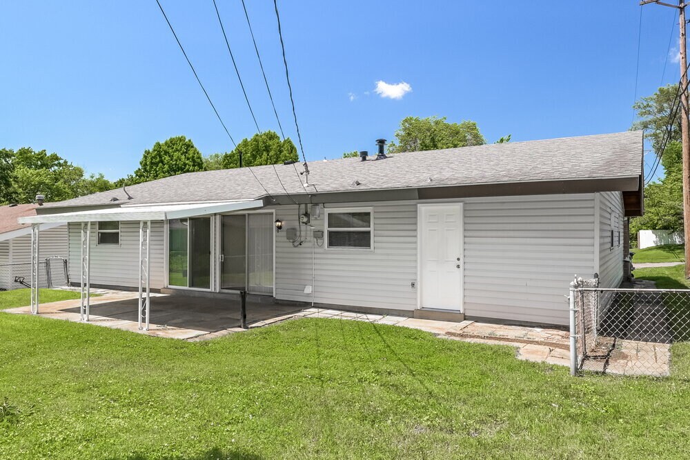 Building Photo - 3160 Hargrove Ln