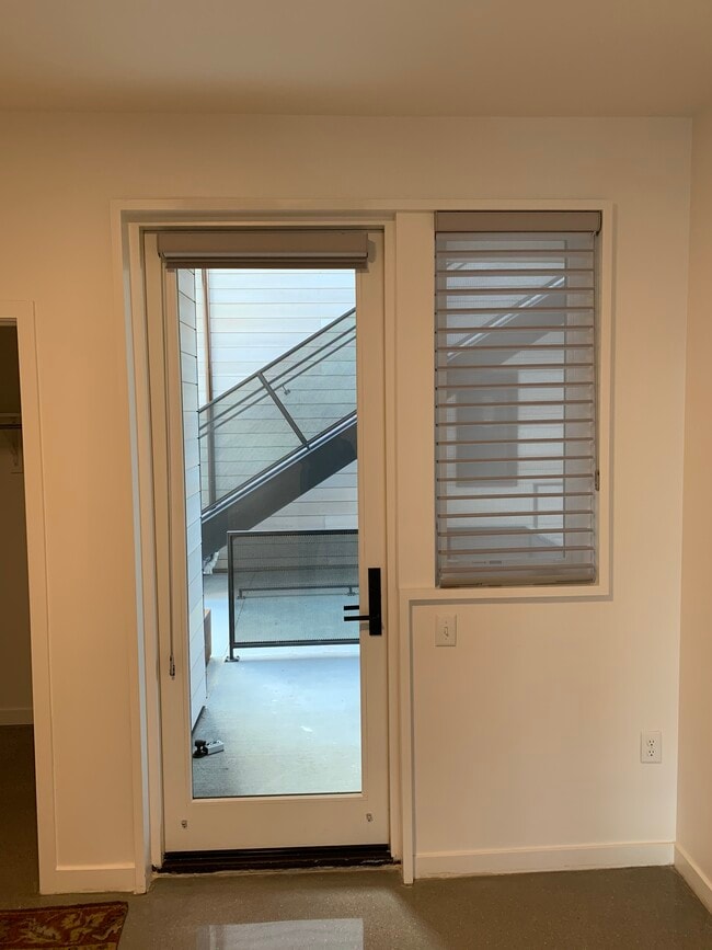 private patio off bedroom - 401 Linden St