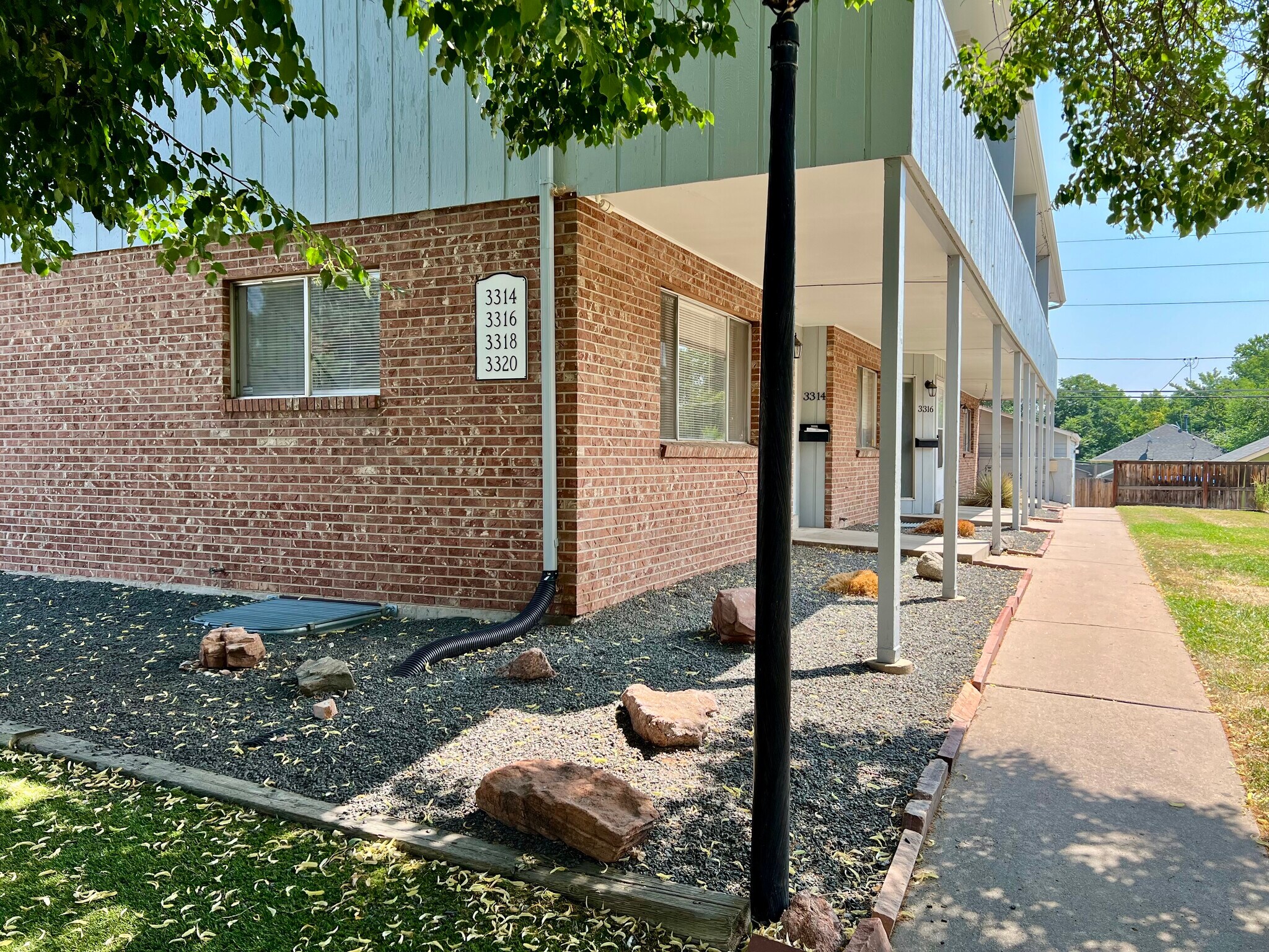Building Photo - 3314 S Clarkson St