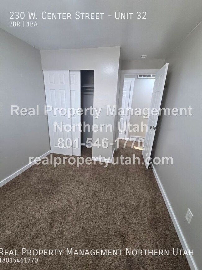 Building Photo - 230 W Center St