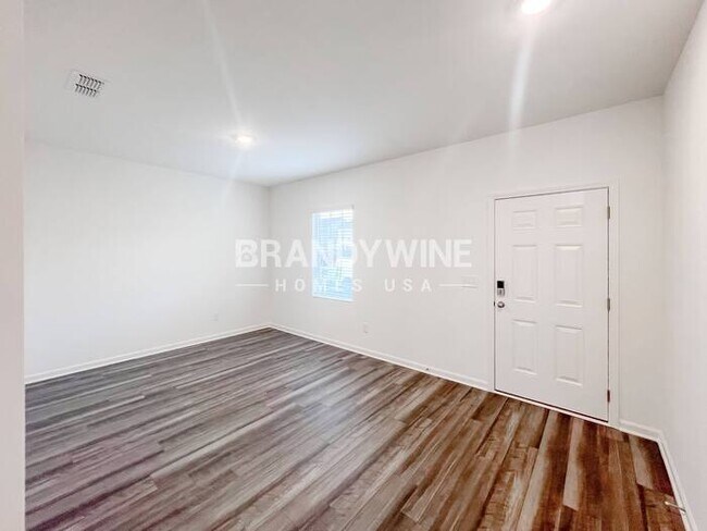 Building Photo - 63 Rowlett Pl