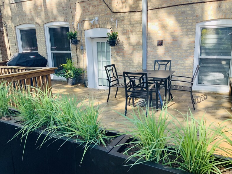 Building Photo - 5811 N Winthrop Ave