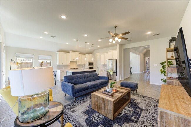 Building Photo - 6027 Painted Plains Ln