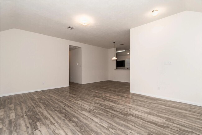 Building Photo - 699 Fallow Ln