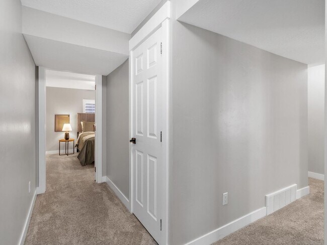 Building Photo - 4669 W Indian Spring Cir