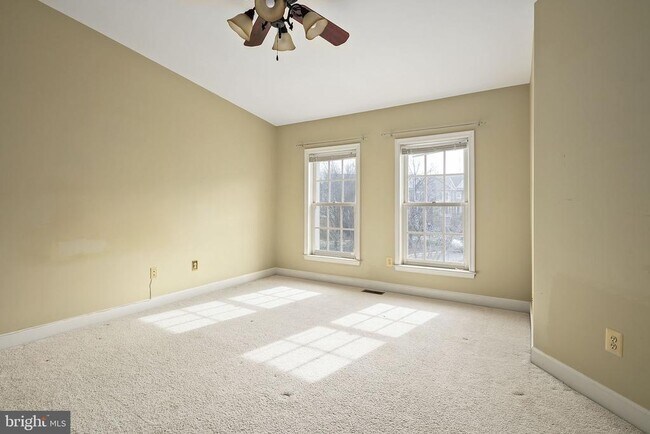 Building Photo - 3912 Maximilian Ct