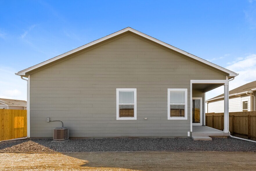 Building Photo - 9466 Yampa Ct