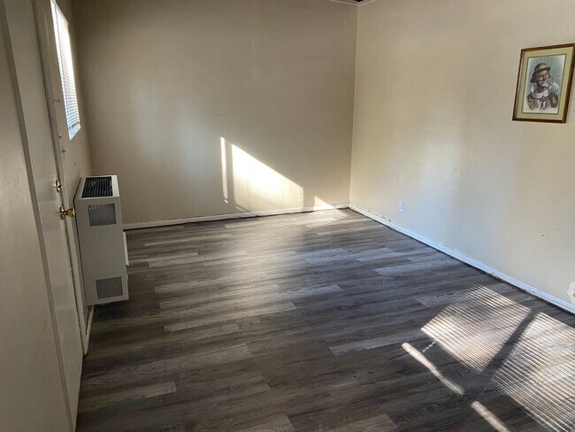 Building Photo - AL378-Mata, Sergio