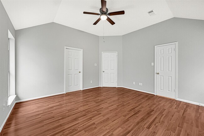 Building Photo - 10323 Emerald Pine Dr
