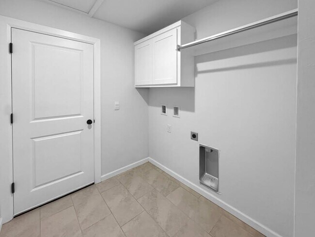 Building Photo - 18220 Austin Ct