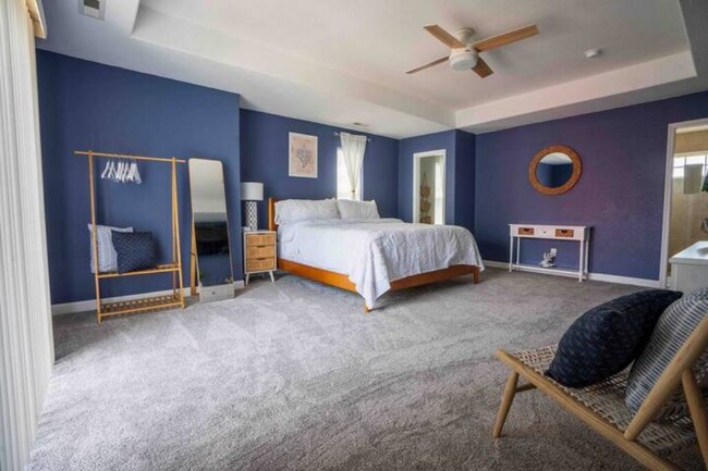 Building Photo - 407 18th St