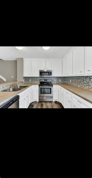 Building Photo - 163 Binnacle Ct
